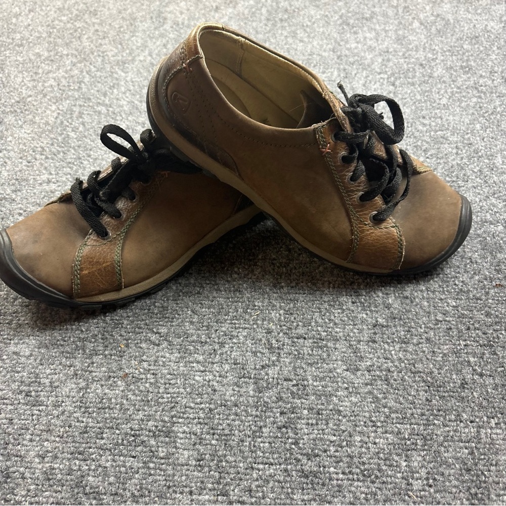 KEEN Women’s Presidio Walking Shoes Brown Leather size: 9.5